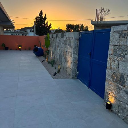 Cora May Central Villa With Private Pool 200M To The Beach فاليراكي المظهر الخارجي الصورة