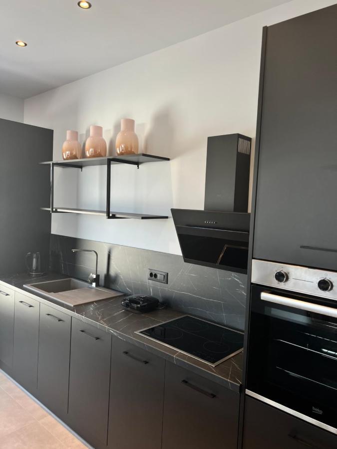 Cora May Central Villa With Private Pool 200M To The Beach فاليراكي المظهر الخارجي الصورة