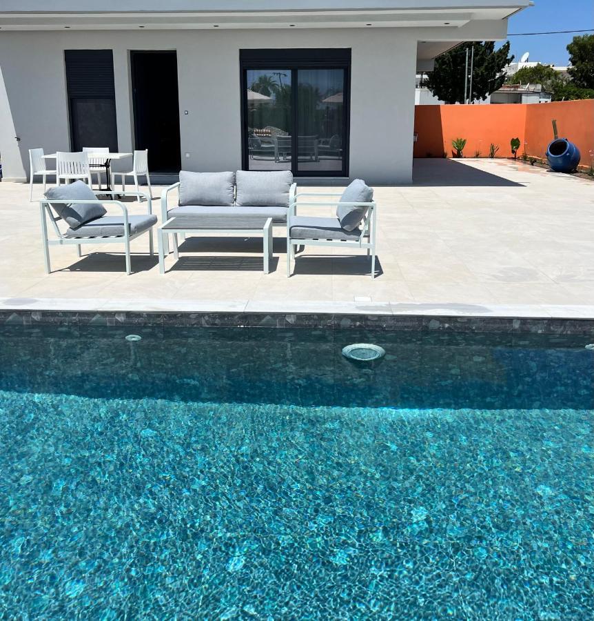 Cora May Central Villa With Private Pool 200M To The Beach فاليراكي المظهر الخارجي الصورة