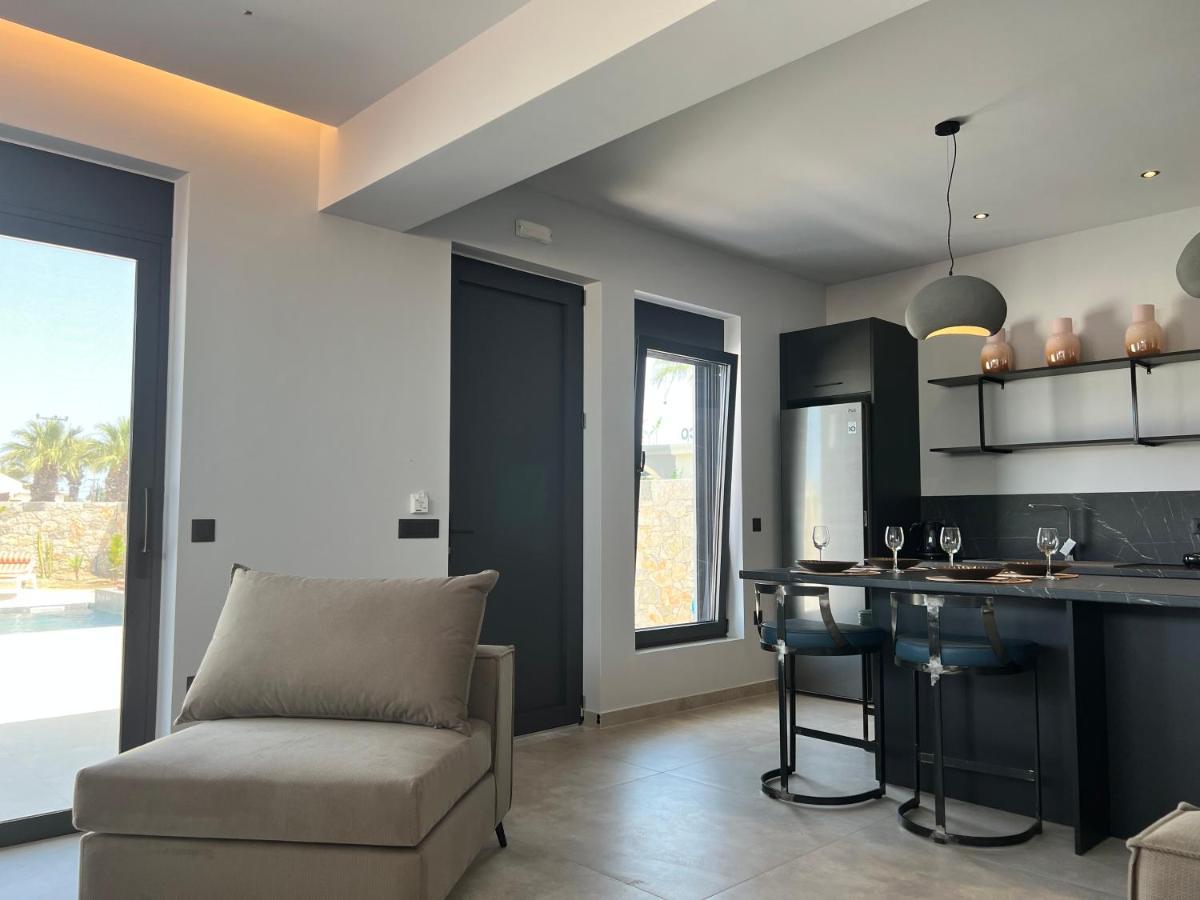Cora May Central Villa With Private Pool 200M To The Beach فاليراكي المظهر الخارجي الصورة